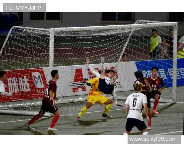 头戴摄像头的足球球星揭秘:技术与运动结合的全新赛场视角 头戴摄像头的足球球星揭秘:技术与运动结合的全新赛场视角