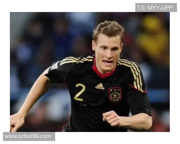 足球左前卫球星职业生涯亮点及技术特点全解析