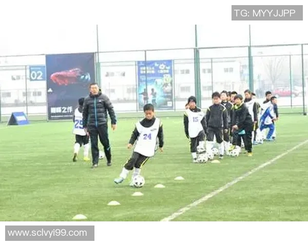 球星物料卡带你全方位探索绿茵场上的荣耀与激情魅力